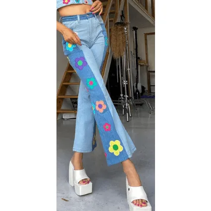 Applique Daisy Jeans