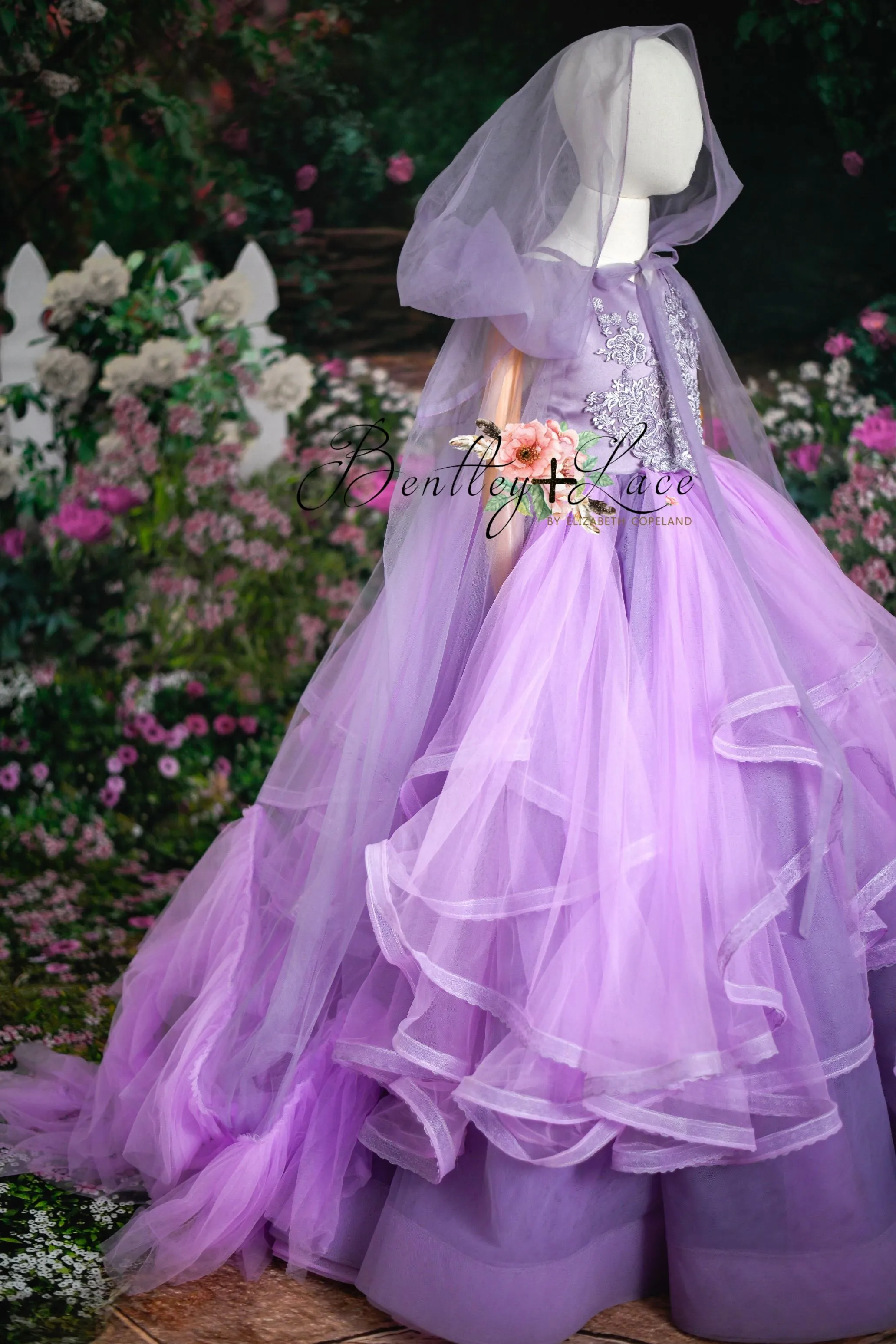 Retired rental guc "Becca" -   Floor length Gown   Cape  ( 8 Year - Petite 9 Year)